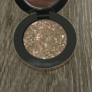 Make Multi-Chromatic Metal-Reflecting Eyeshadow Space Metal